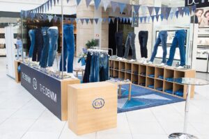C&A THE DENIM stand (3)