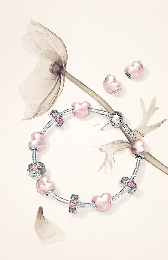 PAN_PR_MD16_SENTIMENTS_01_RGB